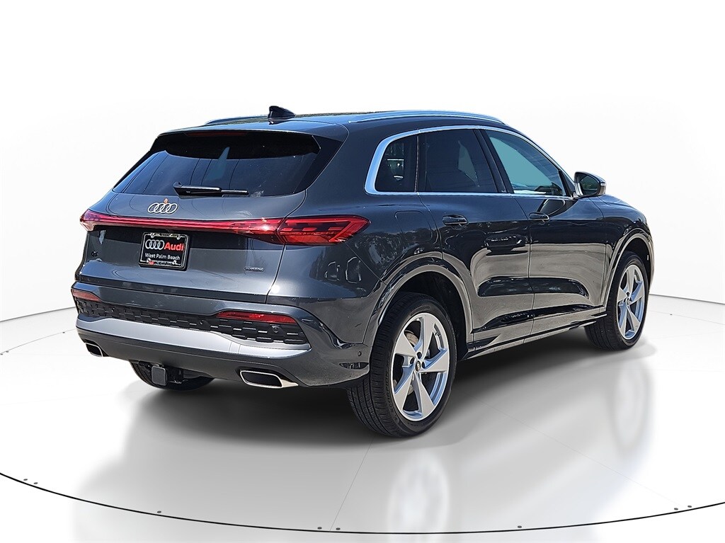 2025 Audi Q5 2.0T Premium Plus photo 3