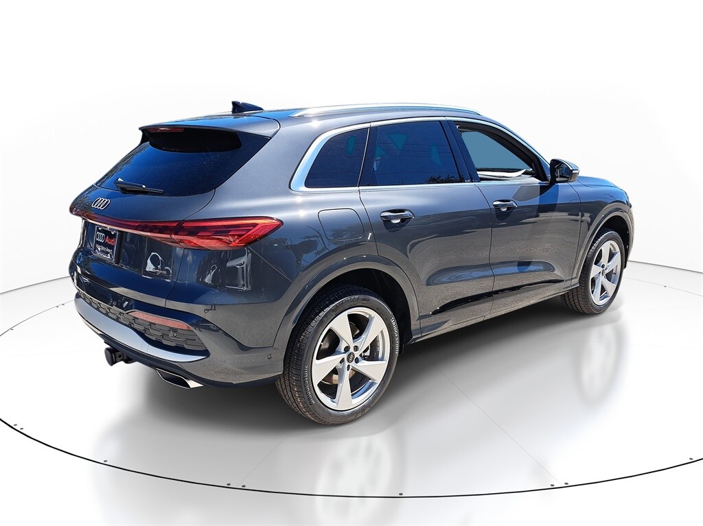 2025 Audi Q5 2.0T Premium Plus photo 4