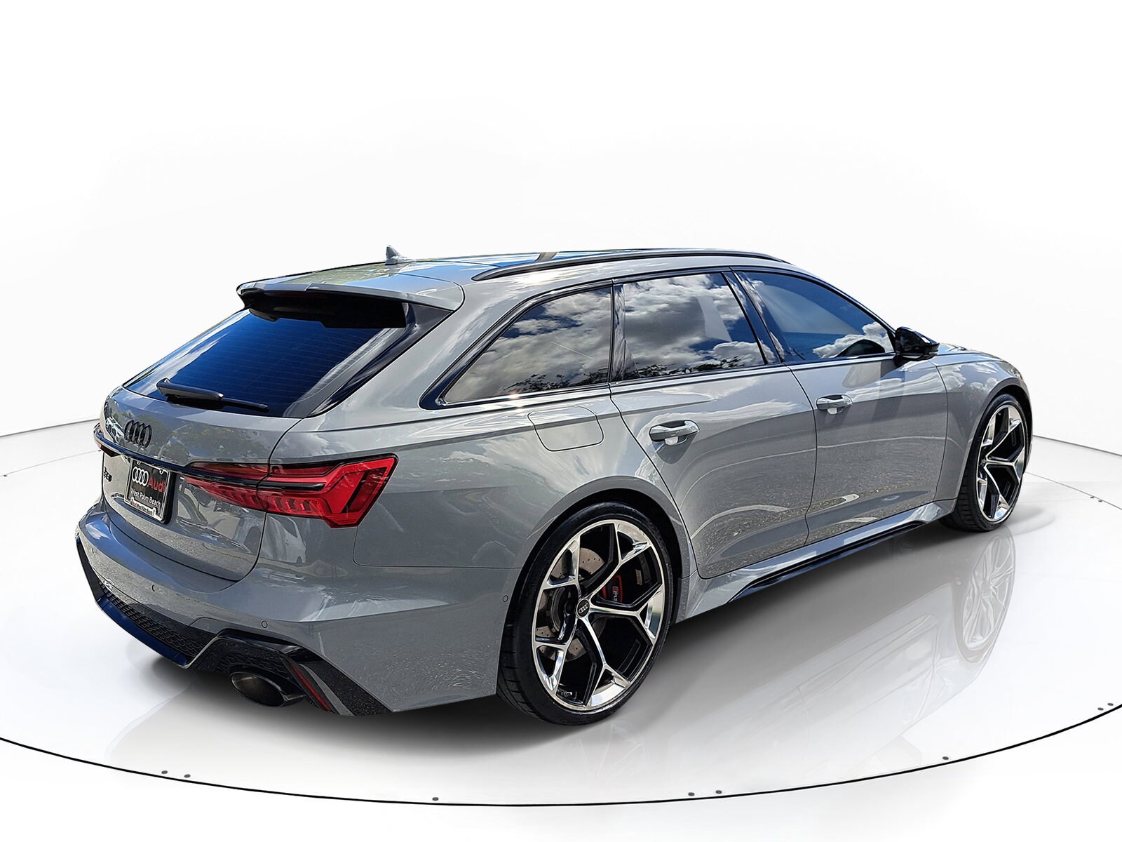 2024 Audi RS 6 Avant Base photo 4