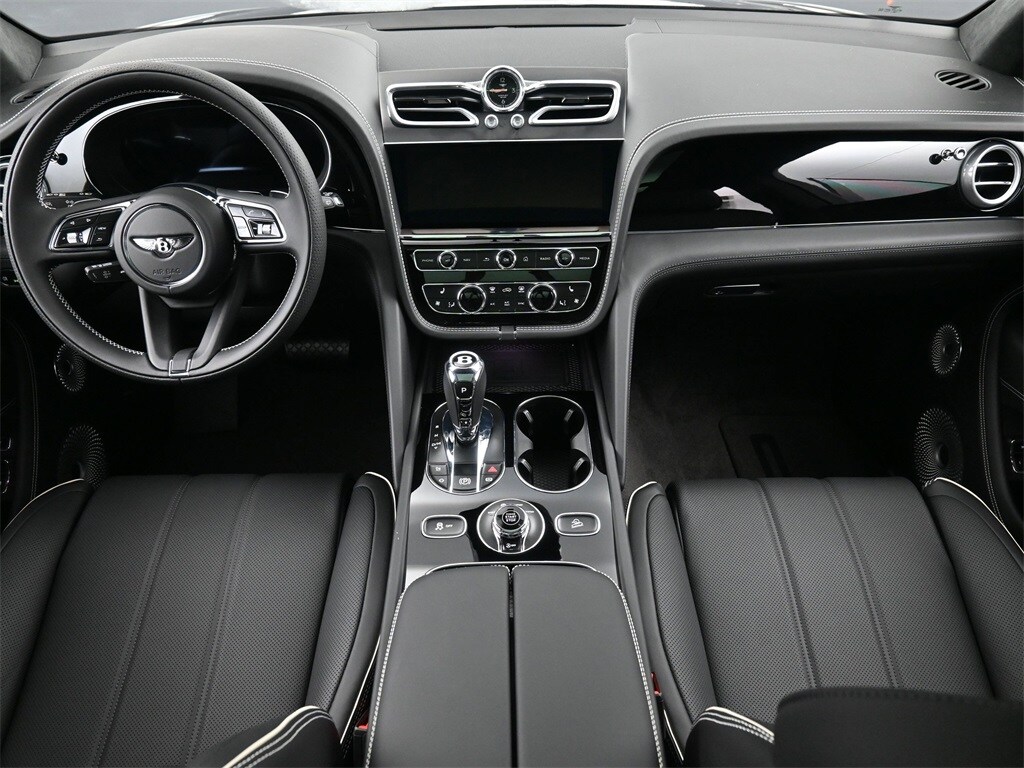 New 2025 Bentley Bentayga V8 SUV