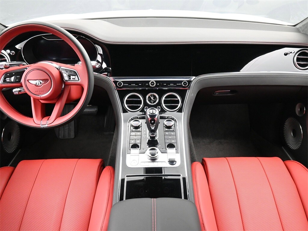 2024 Bentley Continental GT V8 photo 4