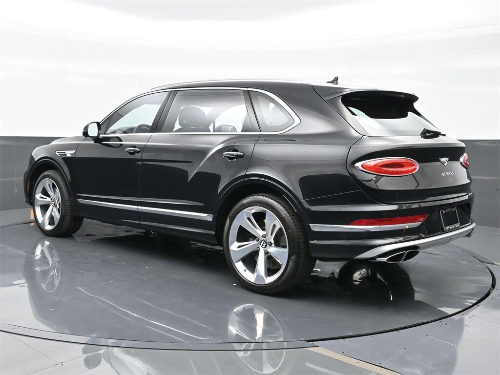 2023 Bentley Bentayga EWB Azure photo 3
