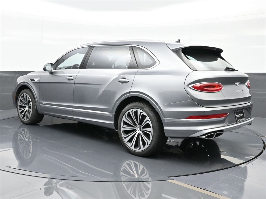 2024 Bentley Bentayga EWB Azure photo 3