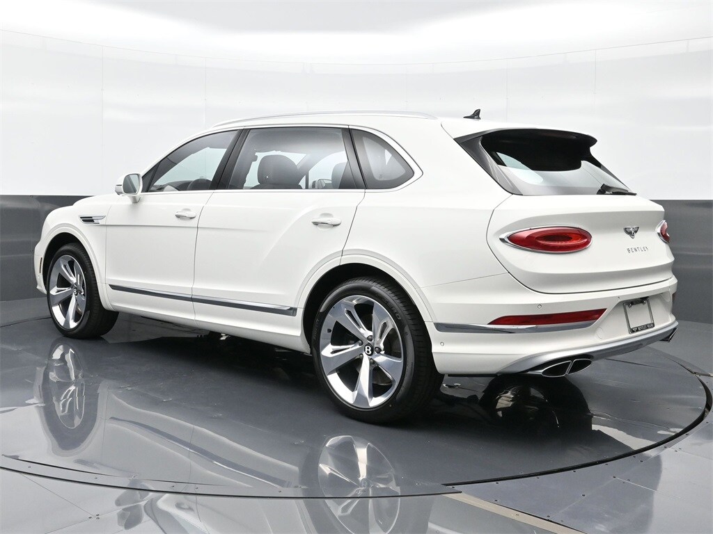2024 Bentley Bentayga EWB Azure photo 3