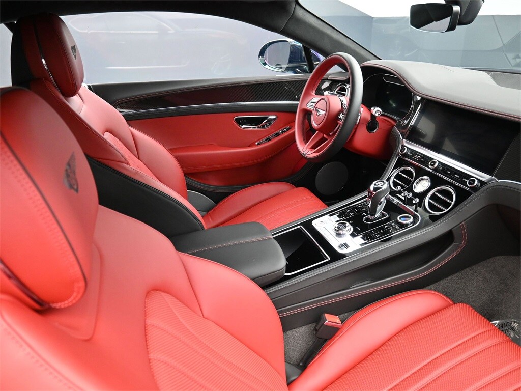 2023 Bentley Continental GT V8 photo 2