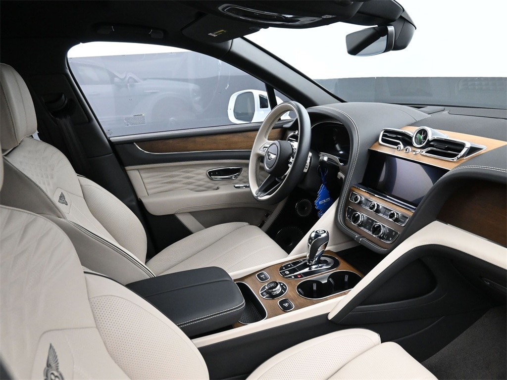 Used 2024 Bentley Bentayga Azure with VIN SJAHT2ZV3RC026657 for sale in Miami, FL