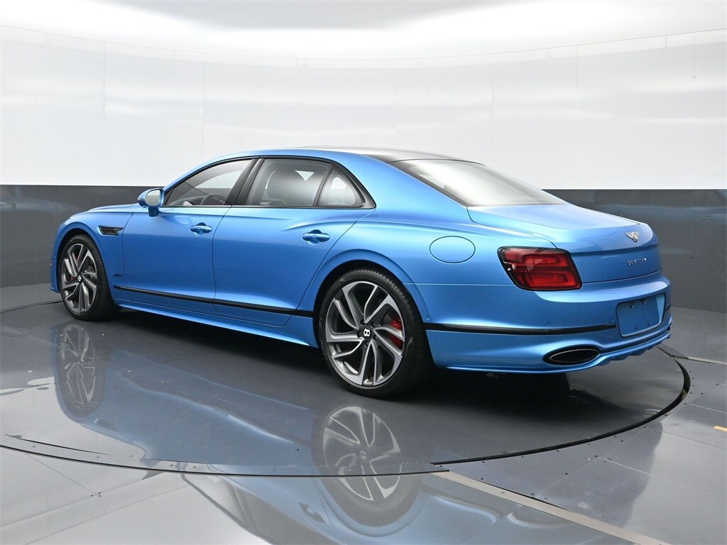 2025 Bentley Flying Spur Speed photo 3