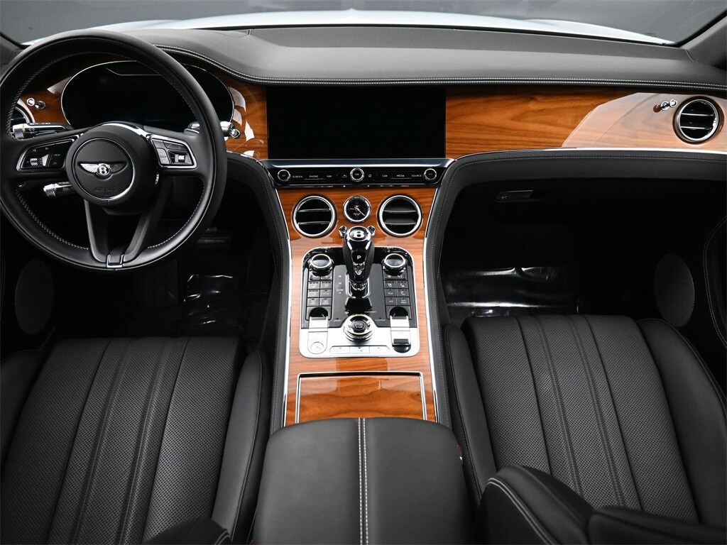 2024 Bentley Continental GT V8 photo 4