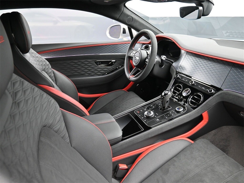 2025 Bentley Continental GT Speed photo 3