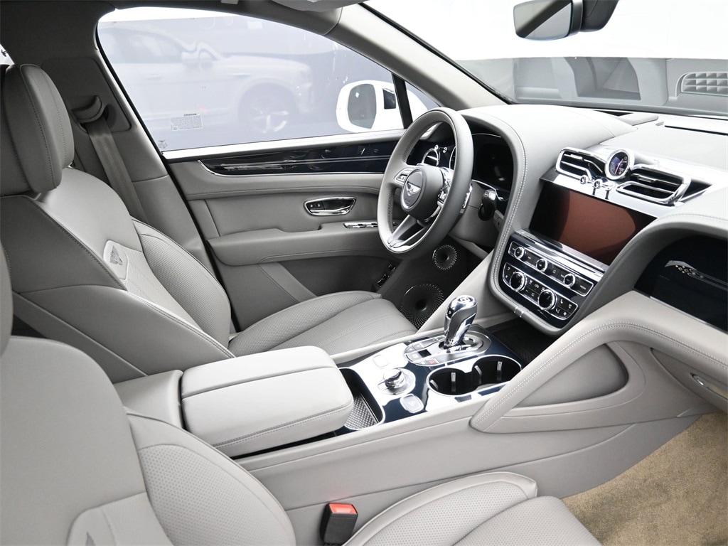Used 2024 Bentley Bentayga Azure with VIN SJAHT2ZV4RC028742 for sale in Miami, FL