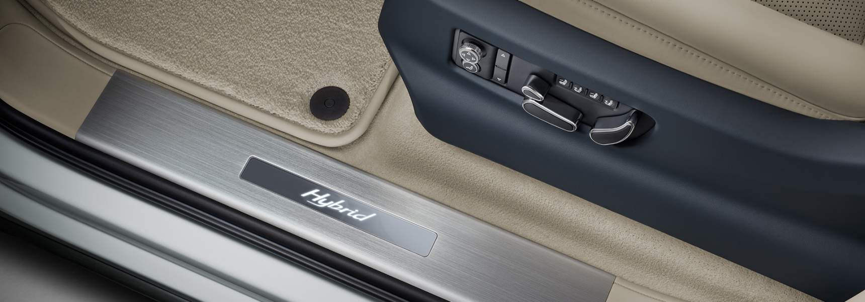 luxury hybrid SUV