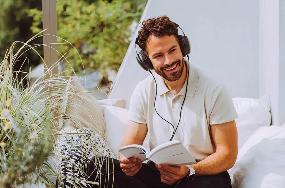 Beyerdynamic T1 Tesla Headphones in Miami, FL
