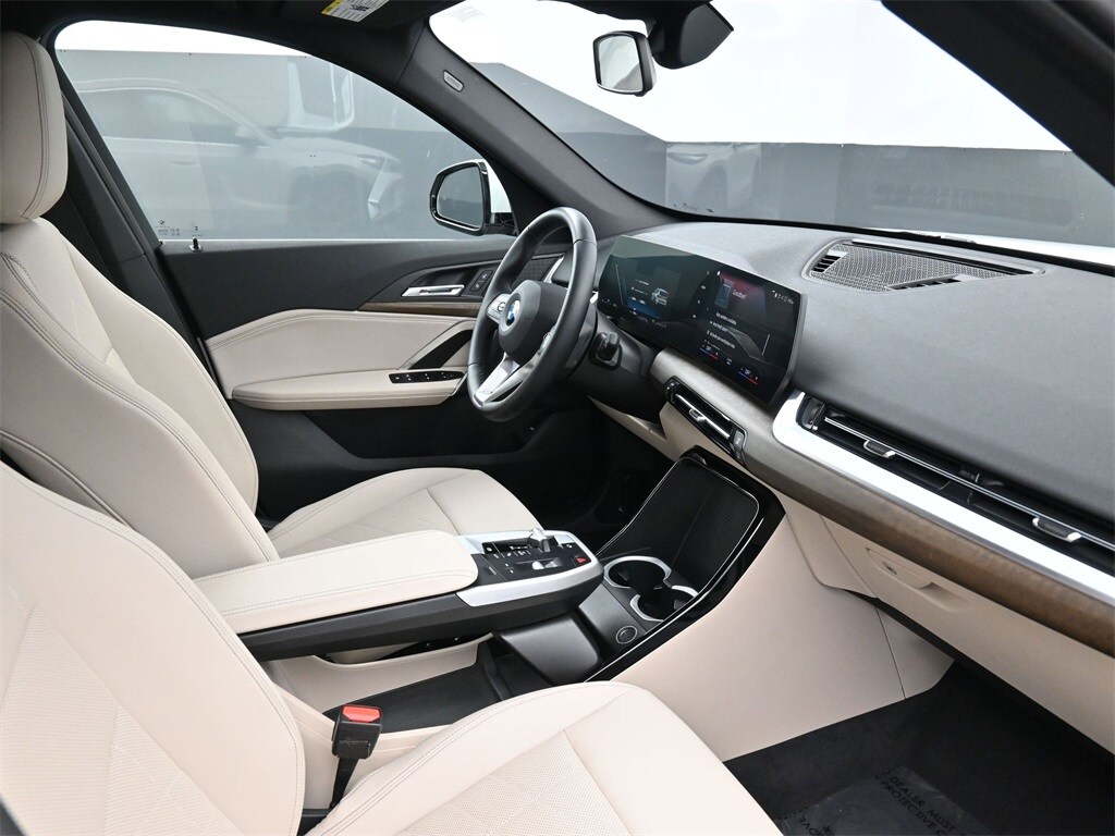 2023 Bmw X1 XDrive28i photo 2