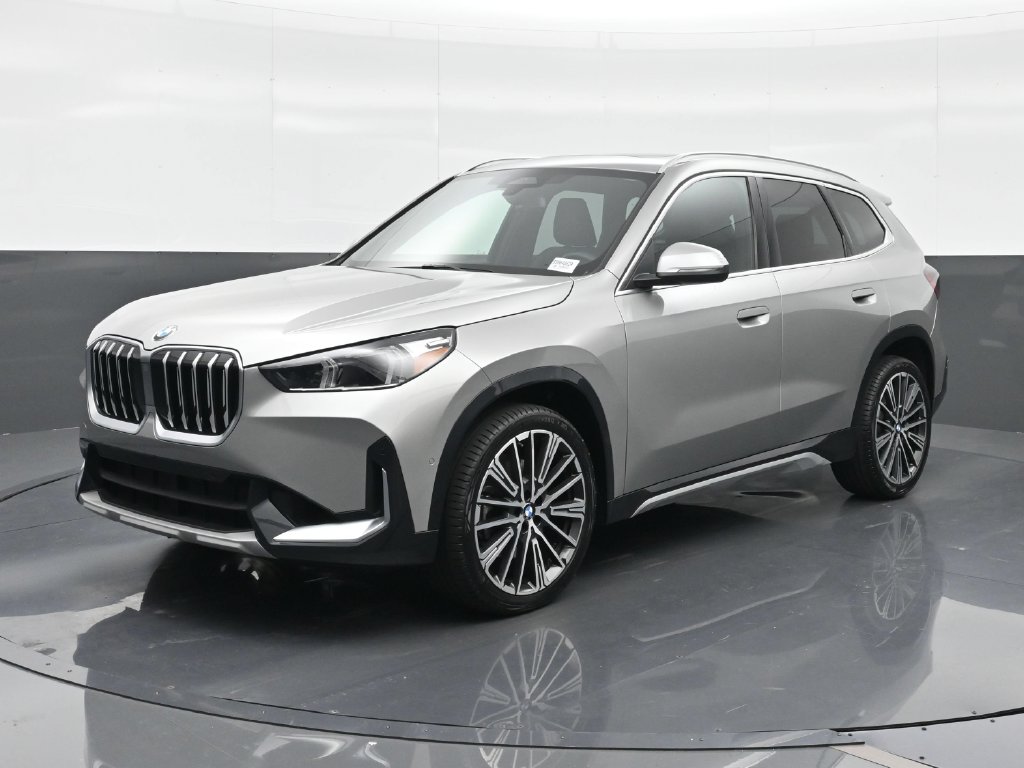 2025 BMW X1 28i