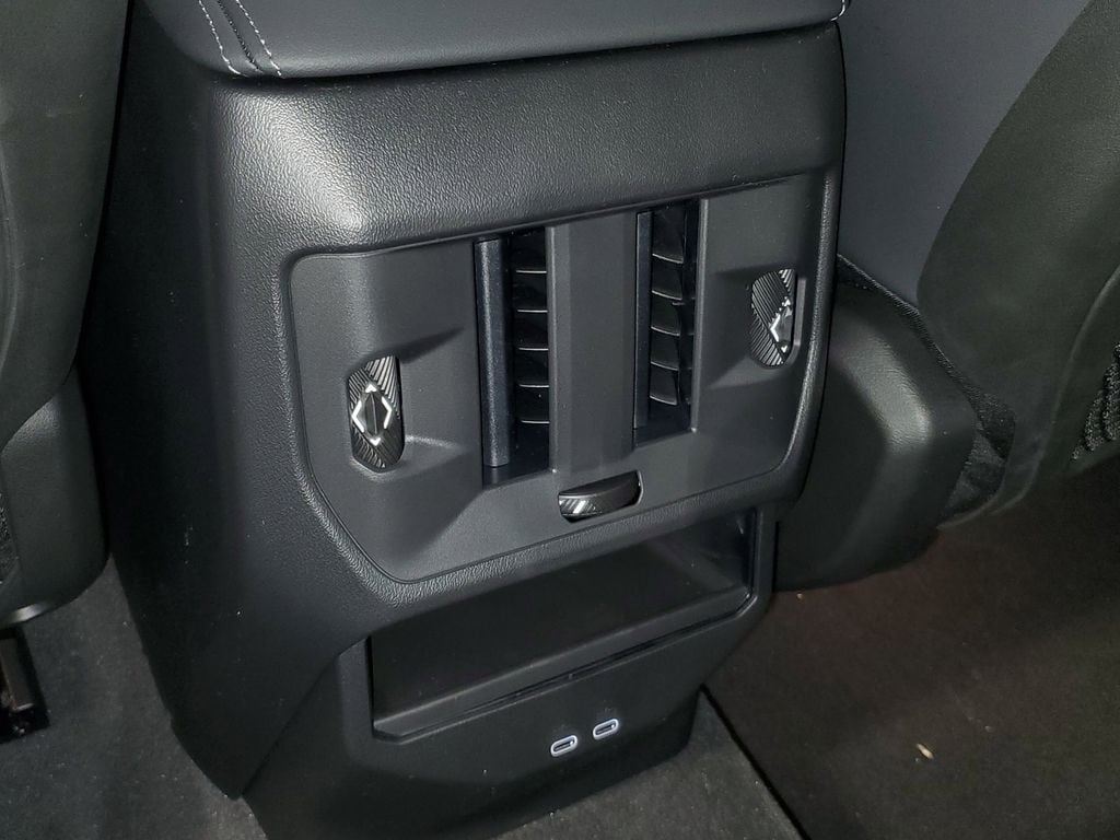 2026 BMW X3 30 - Photo 12