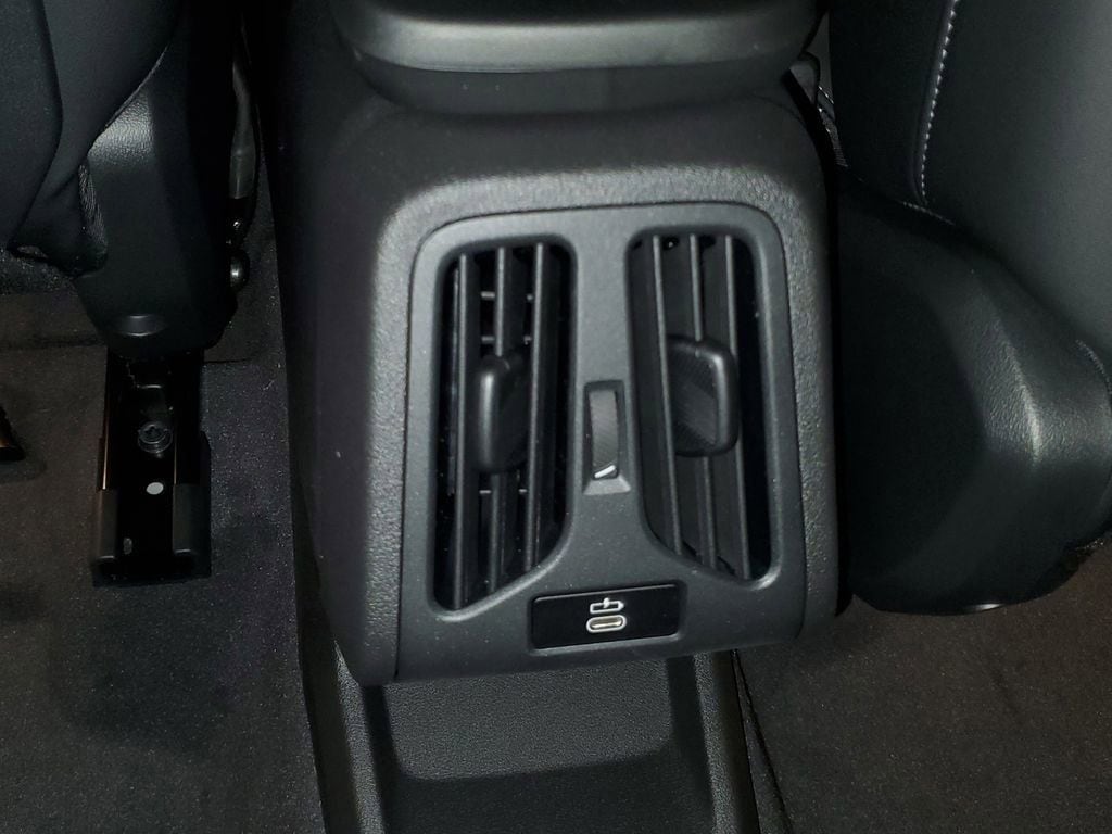 2026 BMW X1 28i - Photo 12
