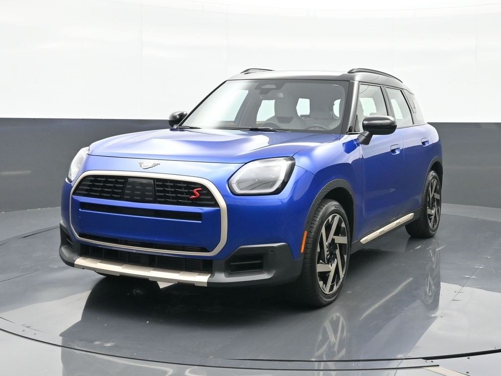 2025 MINI Countryman S's photo