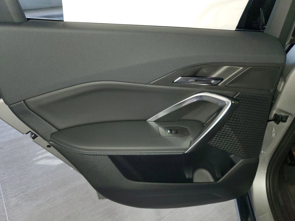 2026 BMW X1 28i - Photo 9