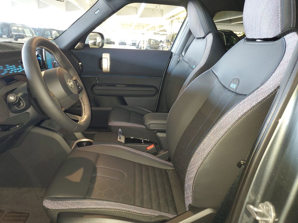 2026 MINI Countryman S - Photo 16