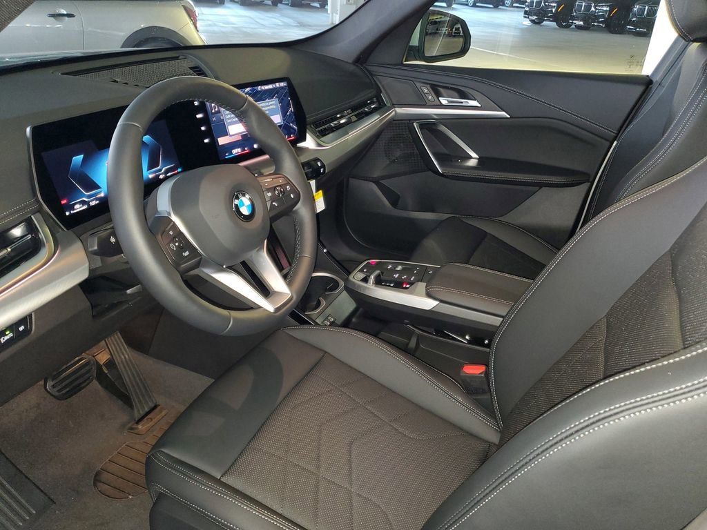 2026 BMW X1 28i - Photo 15