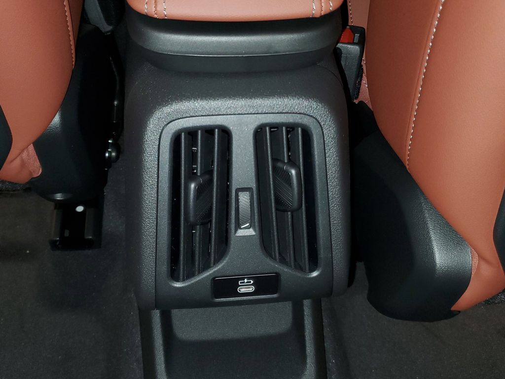 2026 BMW X1 28i - Photo 12