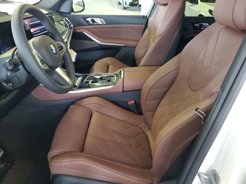 2026 BMW X5 40i - Photo 16