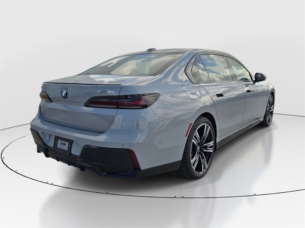 2024 Bmw i7 xDrive60 photo 3
