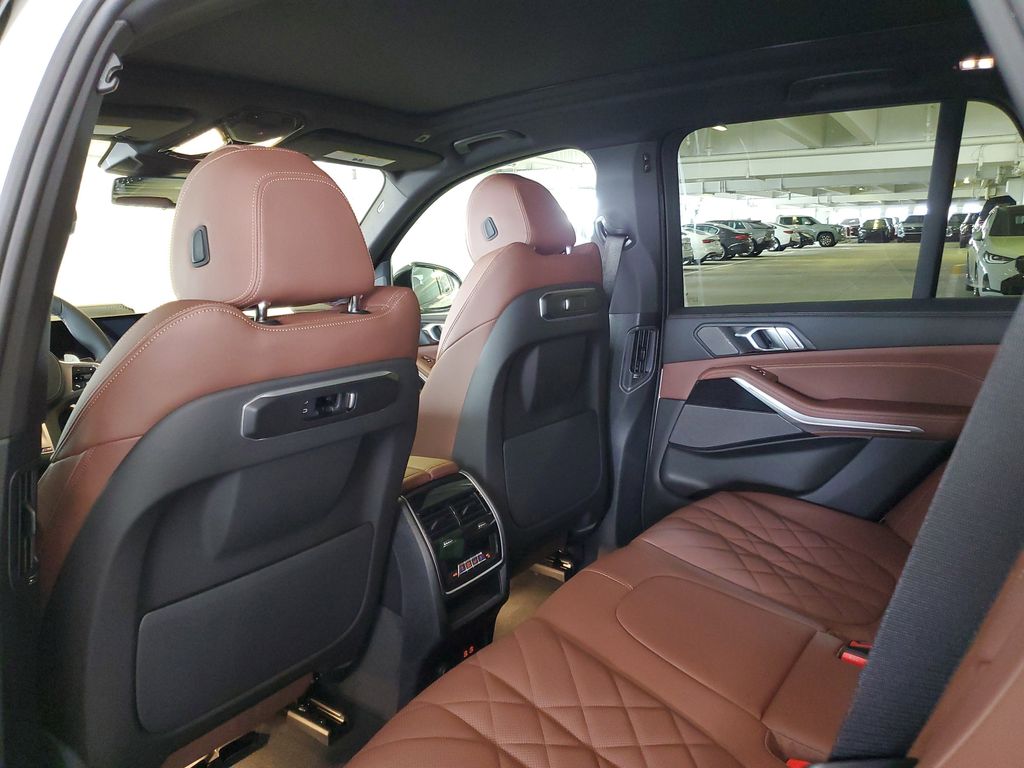 2026 BMW X5 40i - Photo 10