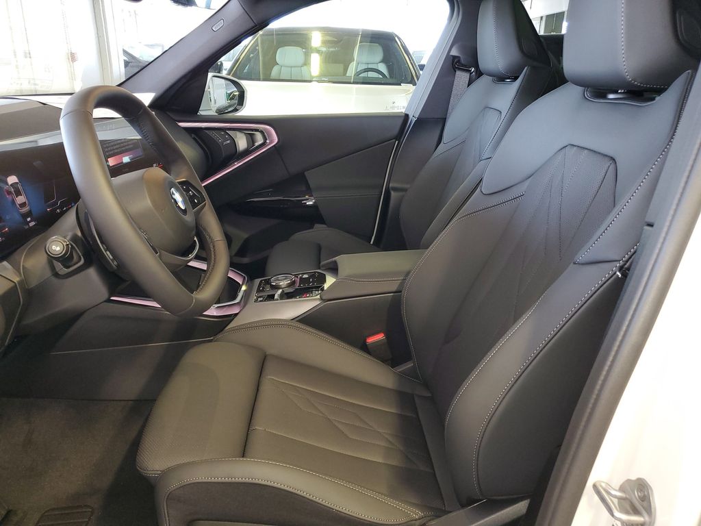 2026 BMW X3 30 - Photo 16