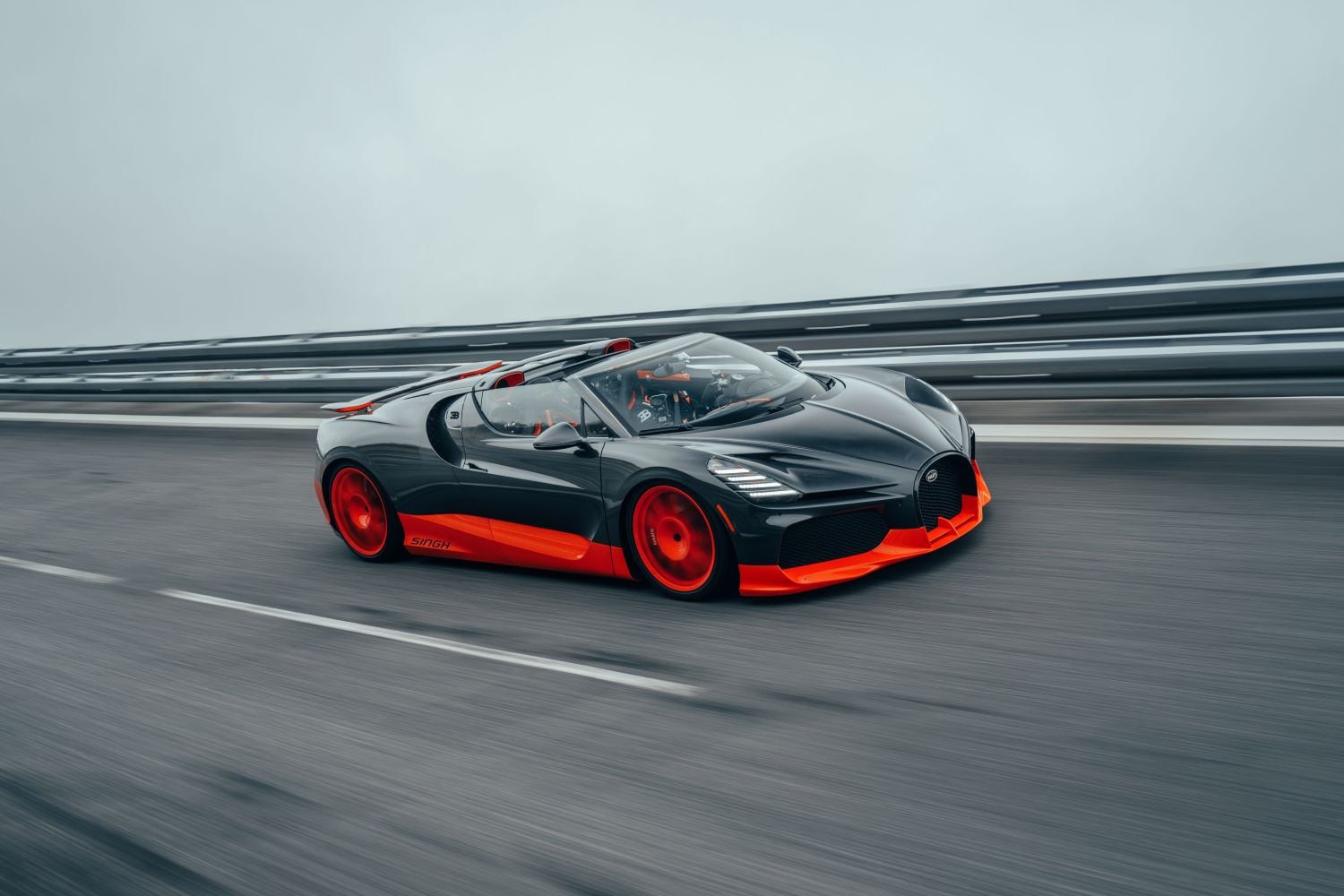 Bugatti W16 Mistral in Motion