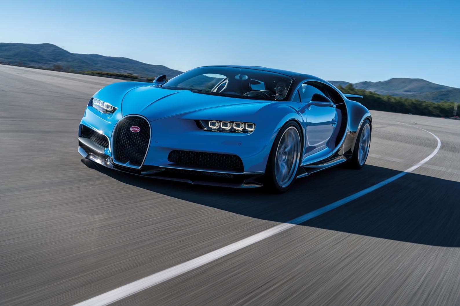 Bugatti%20Chiron.jpg