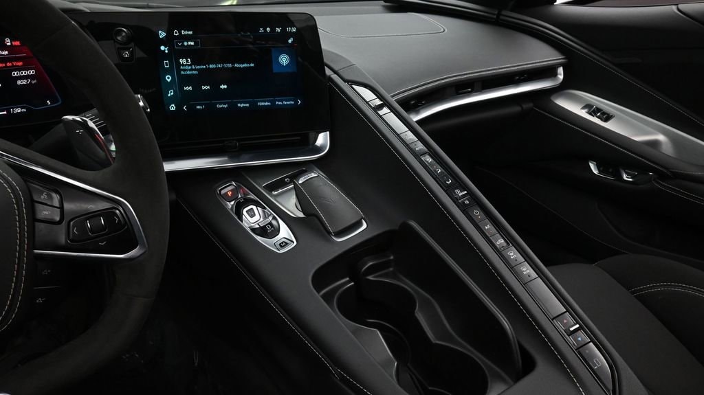 2025 Chevrolet Corvette 1LZ - Photo 8