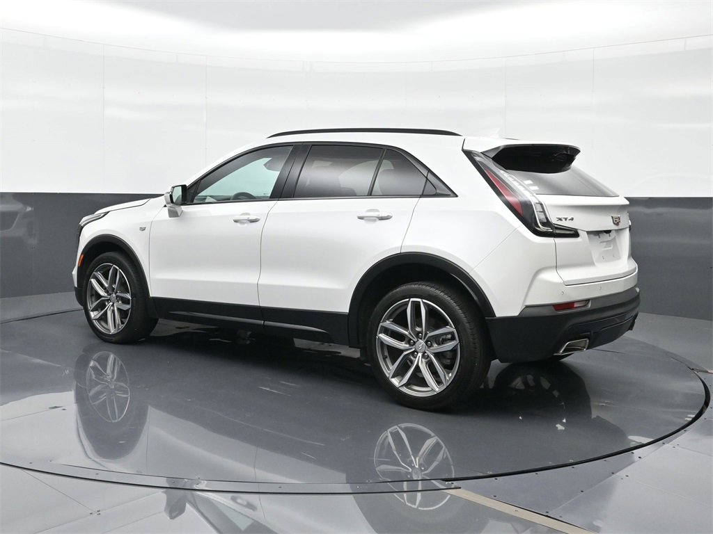 2023 Cadillac XT4 Sport photo 3