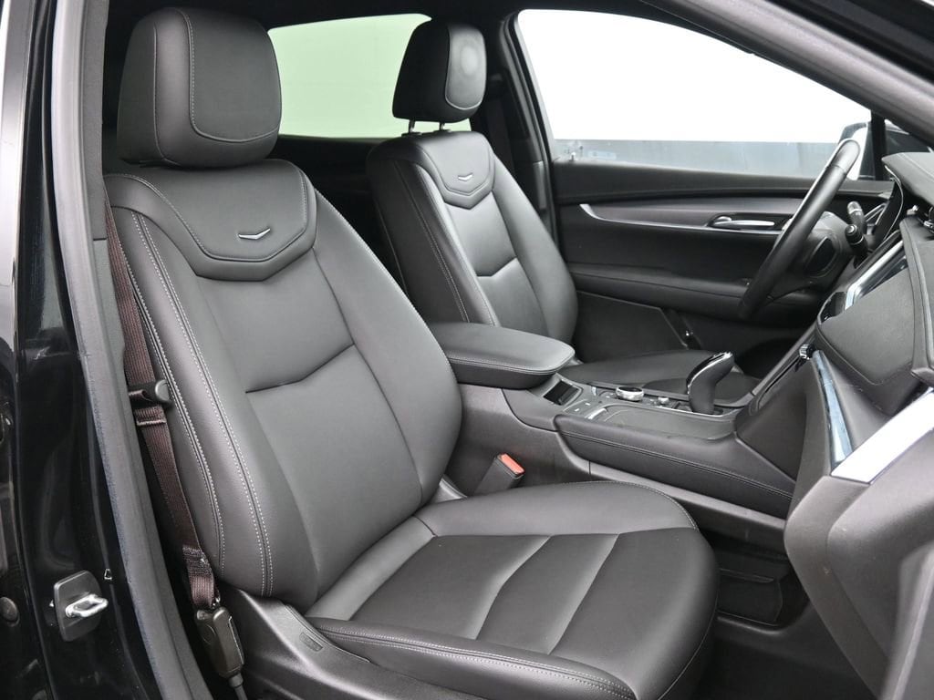 2023 Cadillac XT5 Luxury - Photo 17