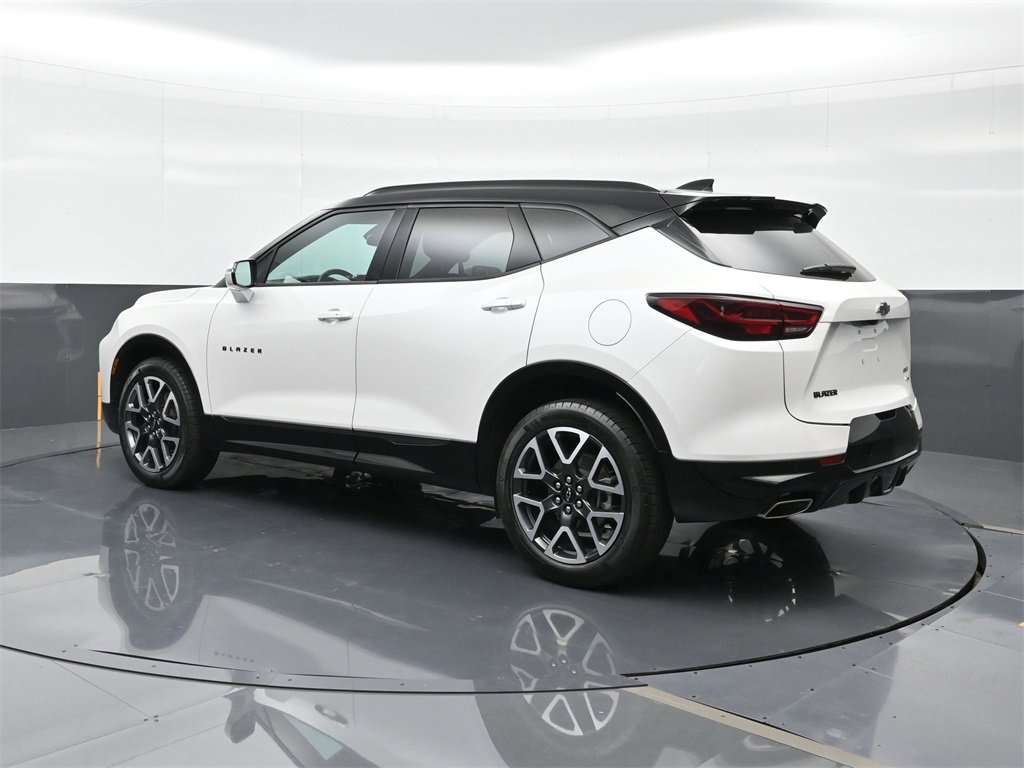 2024 Chevrolet Blazer RS photo 3