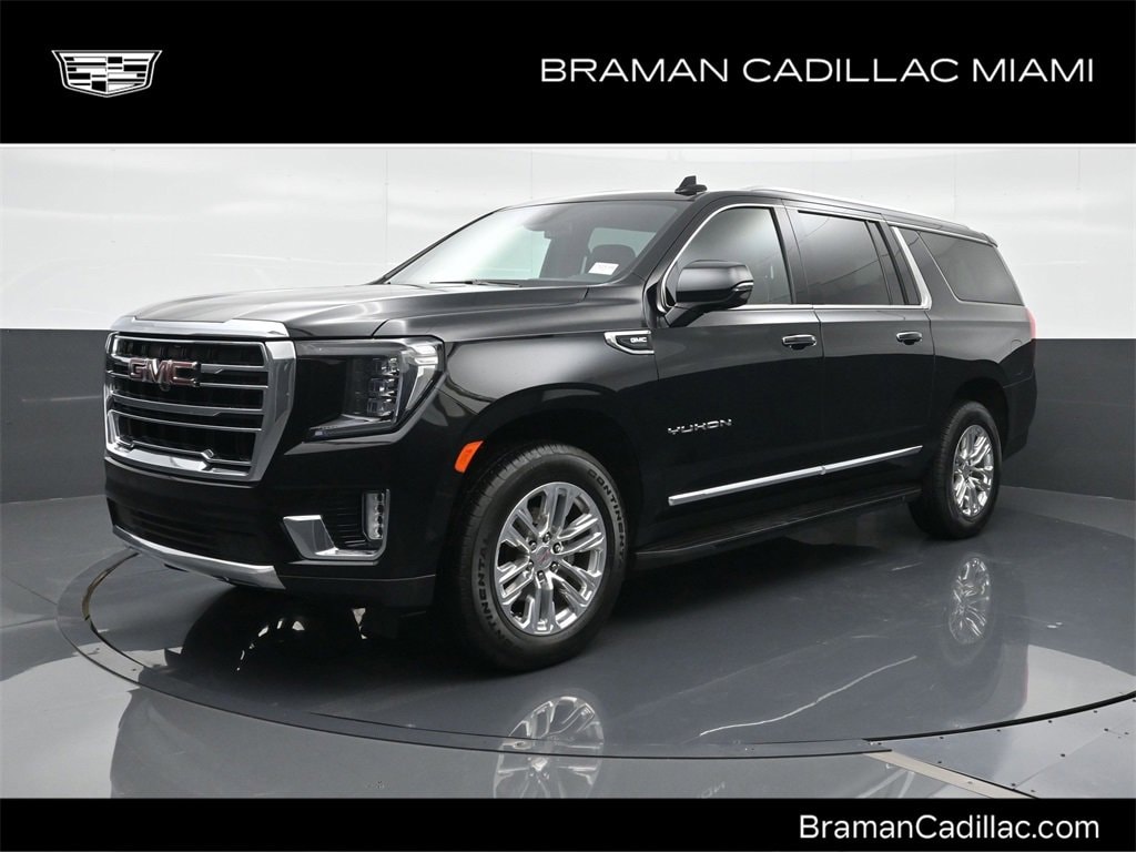 2023 GMC Yukon SLT's photo