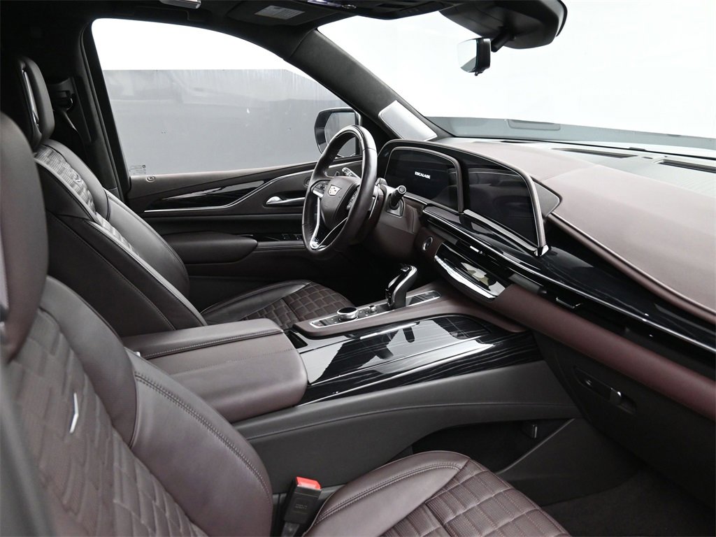 2024 Cadillac Escalade V-Series photo 4