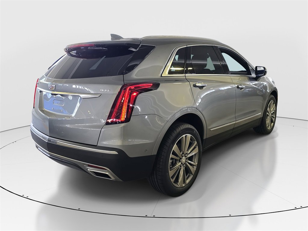 2025 Cadillac XT5 Premium Luxury photo 3