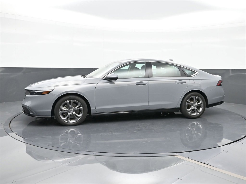 2023 Honda Accord Hybrid EX-L photo 2