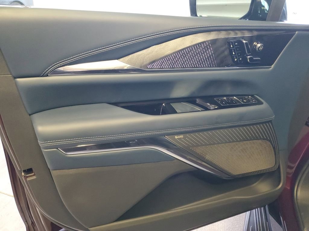 2026 Cadillac Escalade IQL Premium Luxury - Photo 15