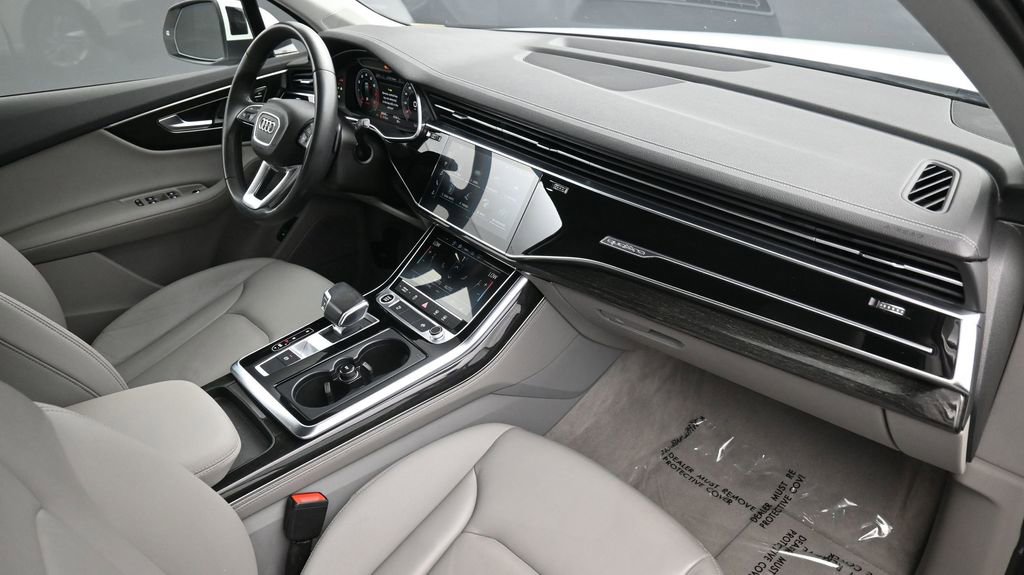 2023 Audi Q7 Premium Plus - Photo 11
