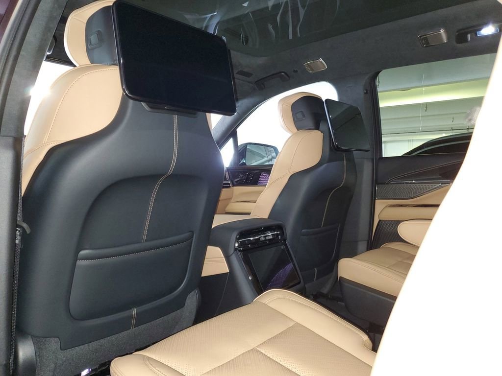 2026 Cadillac Escalade IQ Premium Luxury - Photo 11