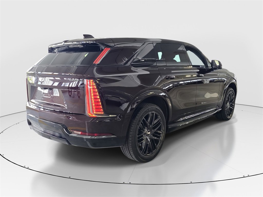 2025 Cadillac Escalade IQ Sport photo 3