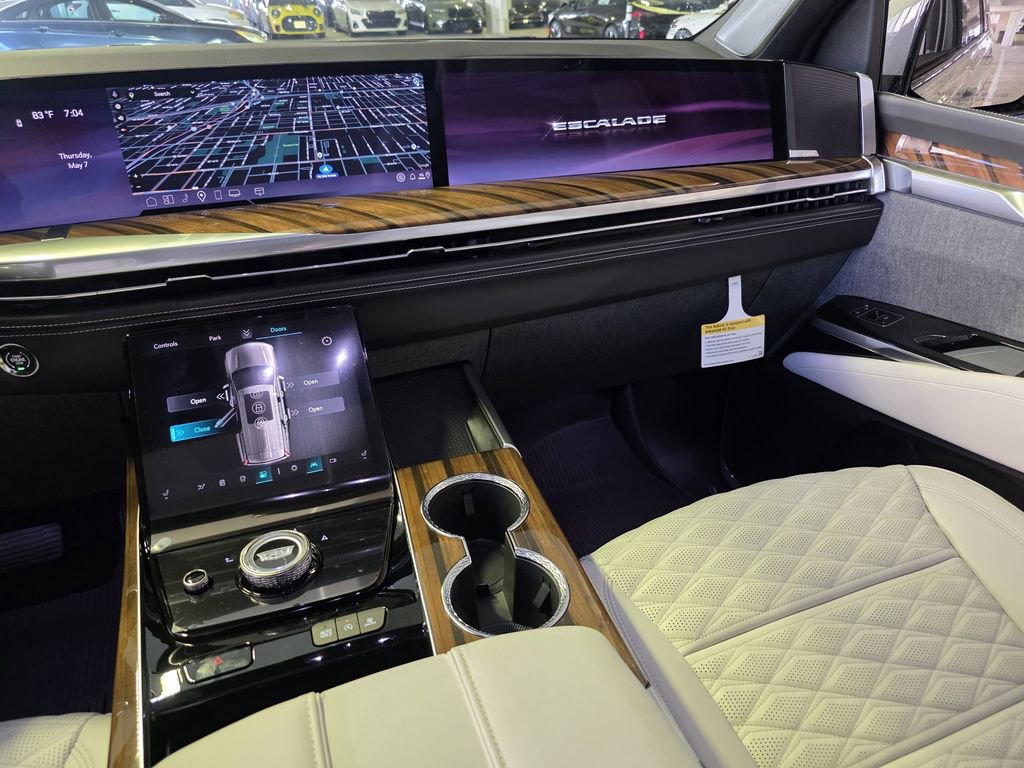 2026 Cadillac Escalade ESV Platinum Sport - Photo 10