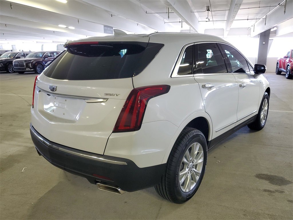 2021 Cadillac XT5 Luxury photo 3