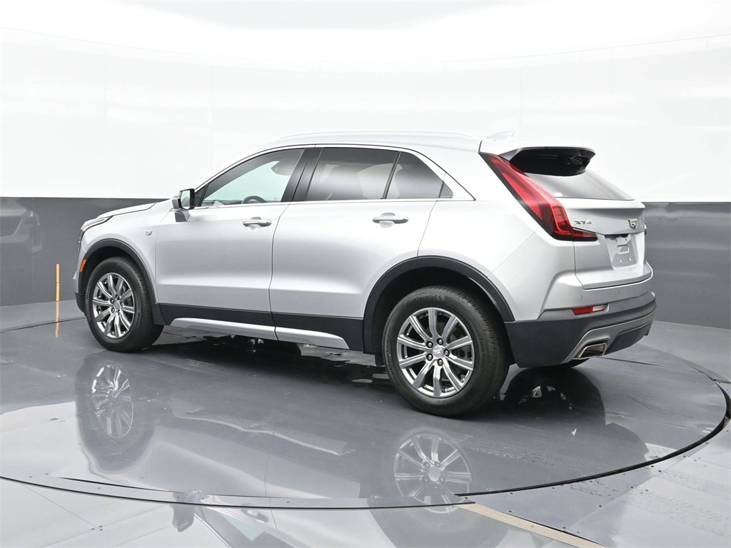 2021 Cadillac XT4 Premium Luxury photo 3