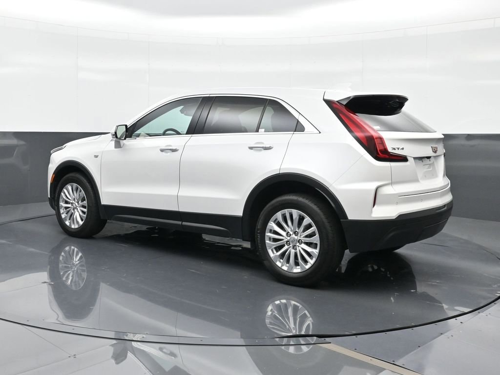 Used 2024 CADILLAC XT4 Luxury SUV