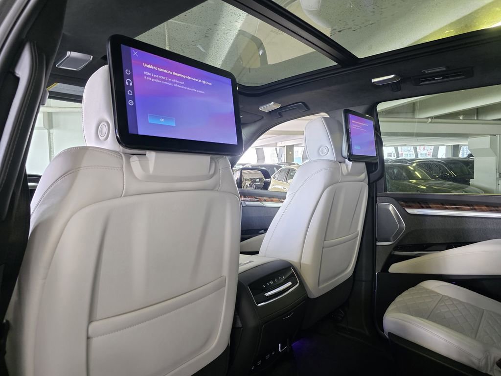 2026 Cadillac Escalade Platinum Sport - Photo 12