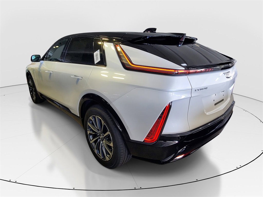 2025 Cadillac Lyriq Sport photo 4