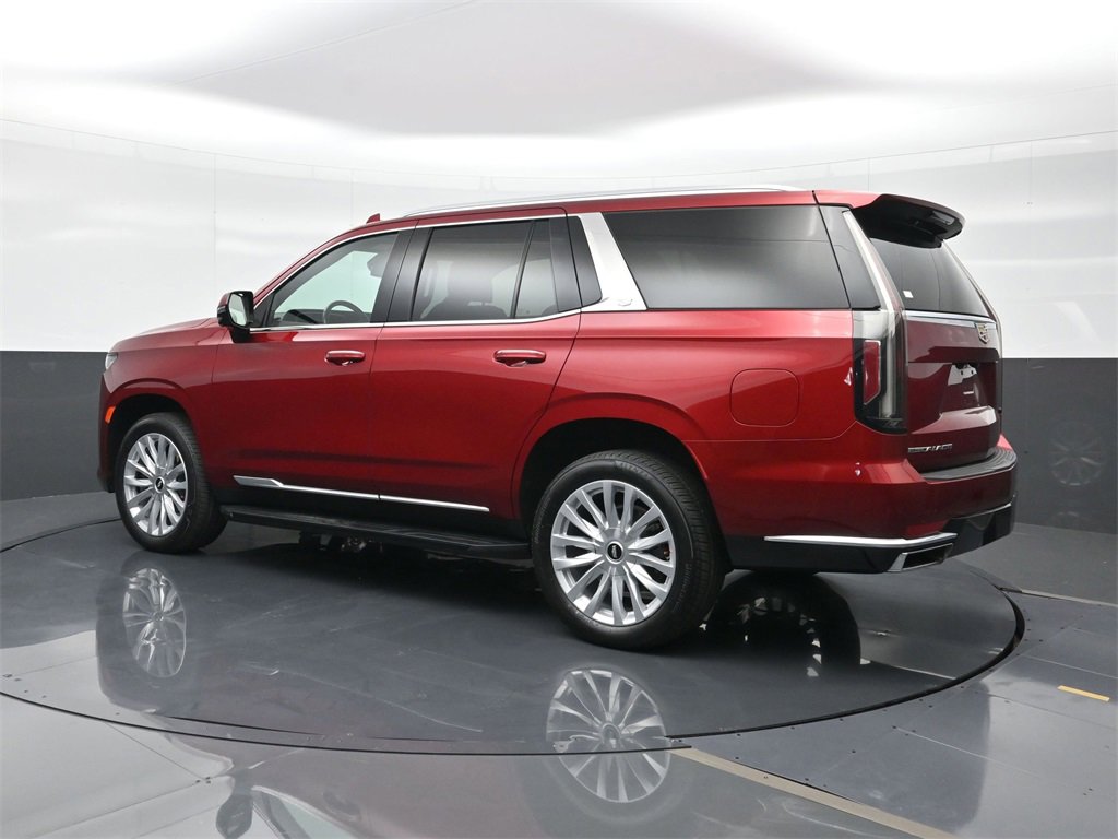 2023 Cadillac Escalade Luxury photo 2